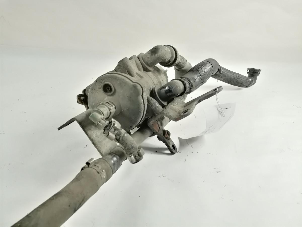 Volvo Karterituulutuse õliaurude separaator 21719553 - علبة المرافق - شاحنة: صور 3 Volvo Karterituulutuse õliaurude separaator 21719553 - علبة المرافق - شاحنة: صور 3