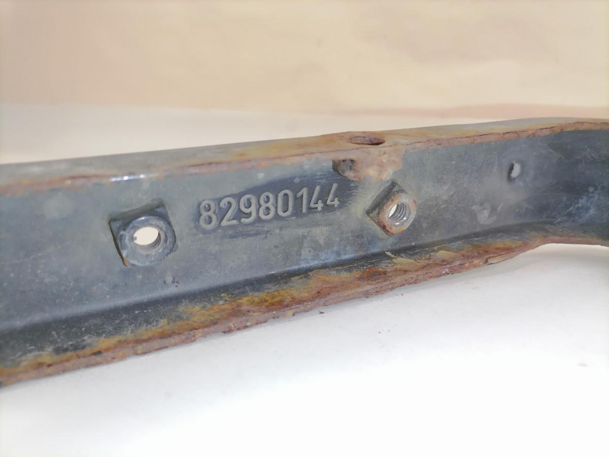 Volvo Mudguard bracket 82980144 - قطع غيار عامة - شاحنة: صور 4 Volvo Mudguard bracket 82980144 - قطع غيار عامة - شاحنة: صور 4