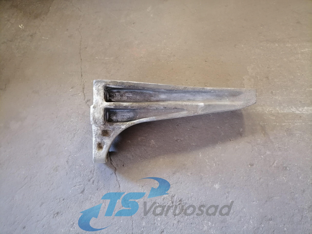 Volvo Muffler carrier 21639760 - كاتم صوت - شاحنة: صور 1 Volvo Muffler carrier 21639760 - كاتم صوت - شاحنة: صور 1