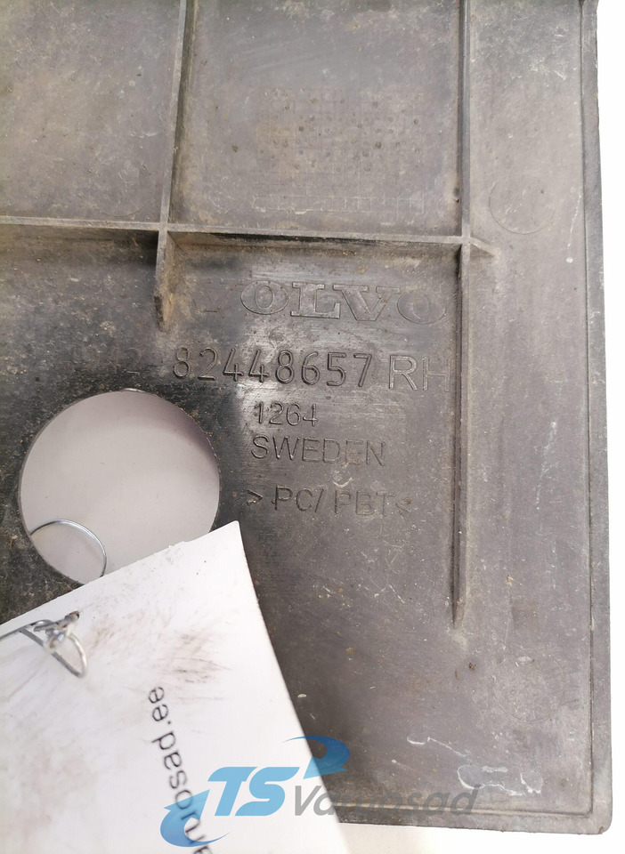 Volvo Plastikdetail 82448657 - الديناميكا الهوائية / المفسدين - شاحنة: صور 2 Volvo Plastikdetail 82448657 - الديناميكا الهوائية / المفسدين - شاحنة: صور 2