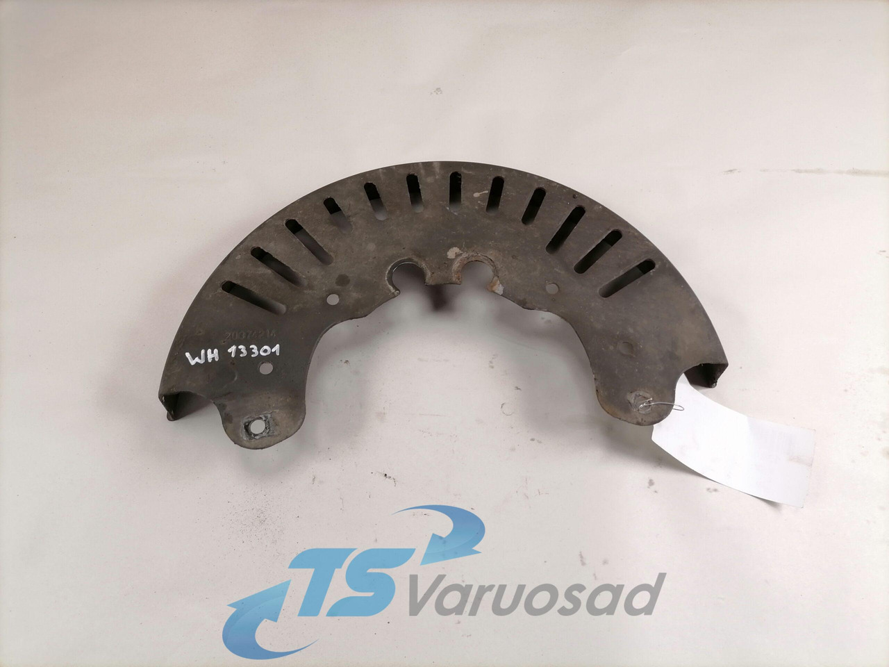 Volvo Porikaitseplekk 20374214 - قطع غيار عامة - شاحنة: صور 1 Volvo Porikaitseplekk 20374214 - قطع غيار عامة - شاحنة: صور 1