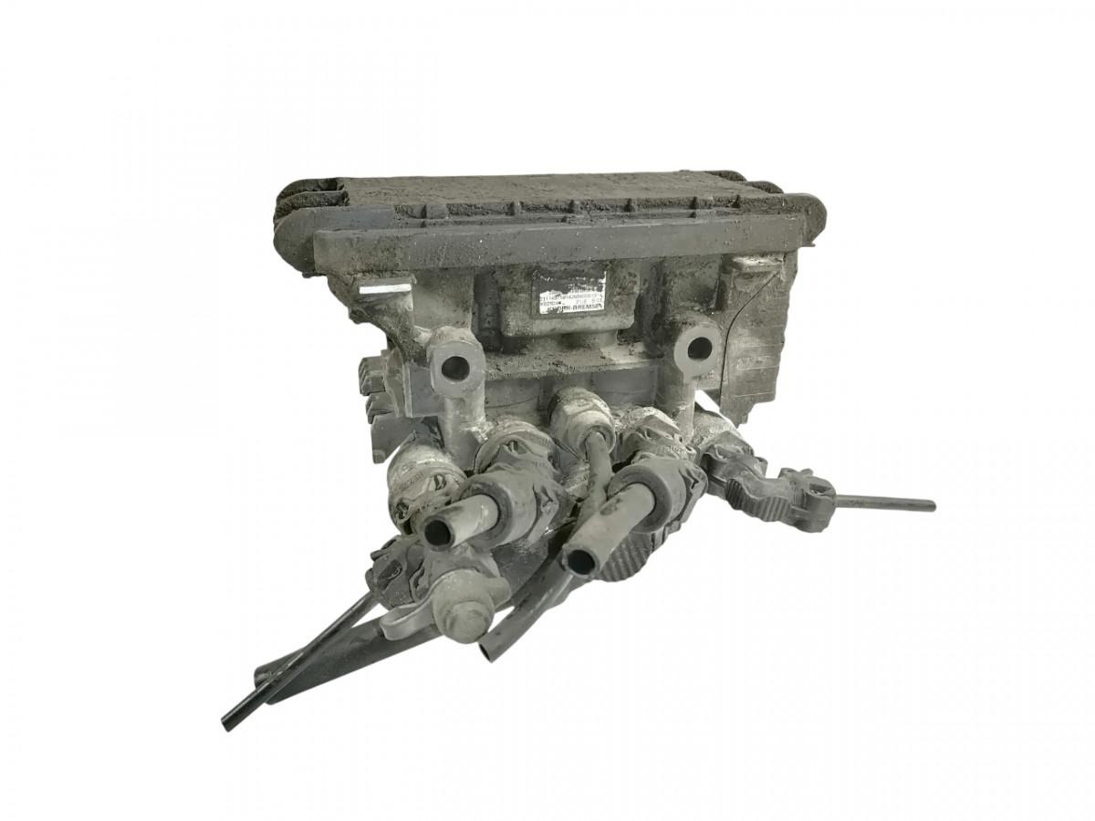 Volvo Rear axel brake pressure control valve 21114975 - صمام الفرامل - شاحنة: صور 1 Volvo Rear axel brake pressure control valve 21114975 - صمام الفرامل - شاحنة: صور 1