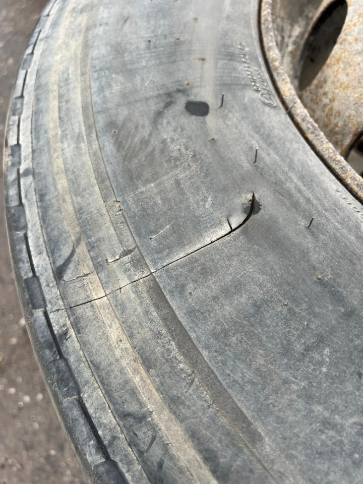 Volvo Rehvid + veljed 315/70R22.5 31570R225 - الإطارات والجنوط - شاحنة: صور 4 Volvo Rehvid + veljed 315/70R22.5 31570R225 - الإطارات والجنوط - شاحنة: صور 4