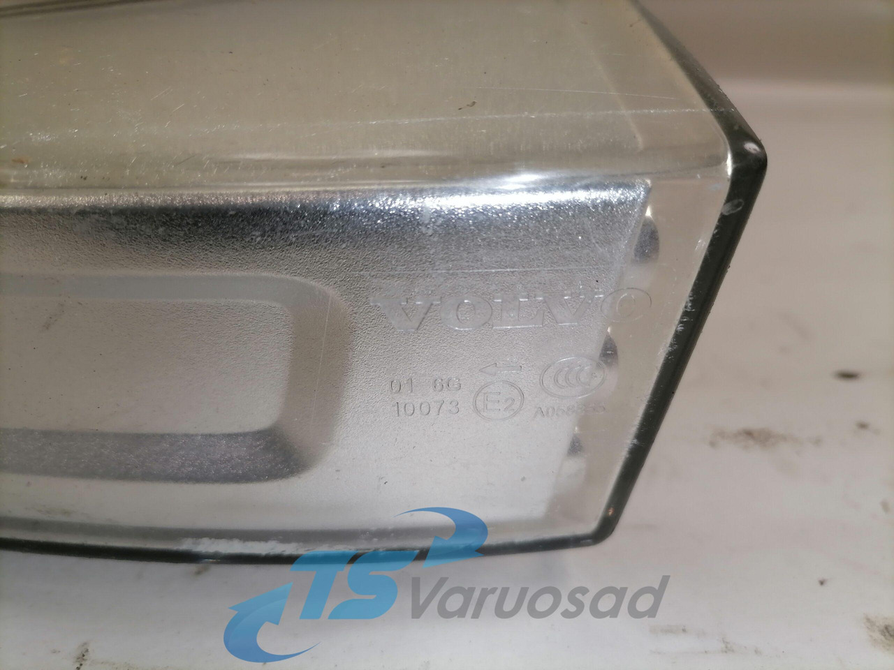 Volvo Suunatuli 82151157 - أضواء - شاحنة: صور 3 Volvo Suunatuli 82151157 - أضواء - شاحنة: صور 3