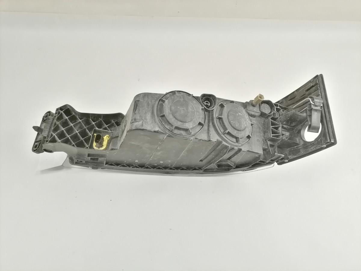 Volvo Udu + kurvituli 24159484 - أضواء - شاحنة: صور 3 Volvo Udu + kurvituli 24159484 - أضواء - شاحنة: صور 3