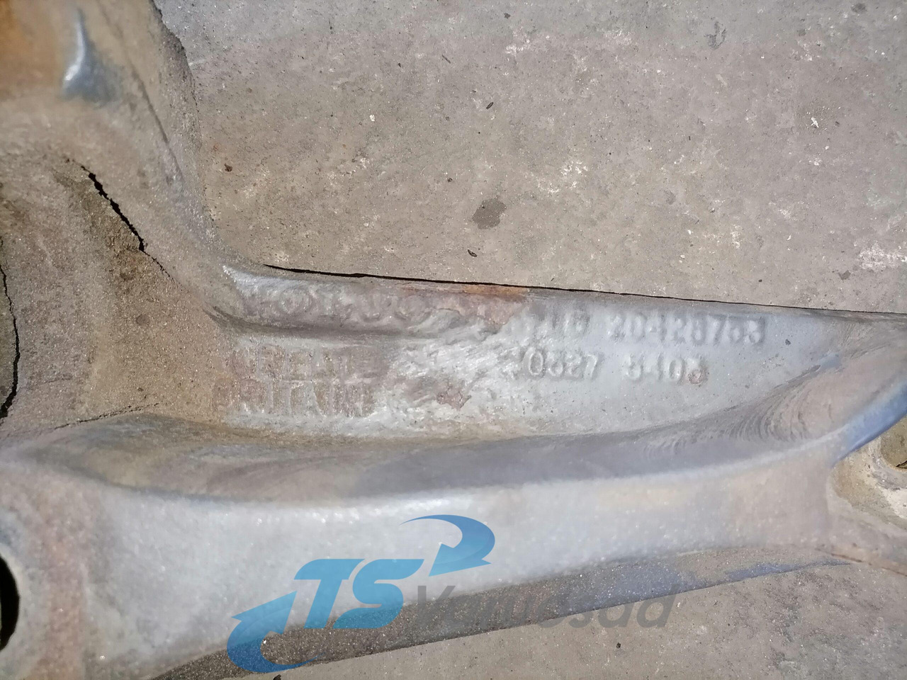 Volvo Volvo drive axle / axle mounting / airbag carrier 20428753 - المحور و قطع الغيار - شاحنة: صور 2 Volvo Volvo drive axle / axle mounting / airbag carrier 20428753 - المحور و قطع الغيار - شاحنة: صور 2