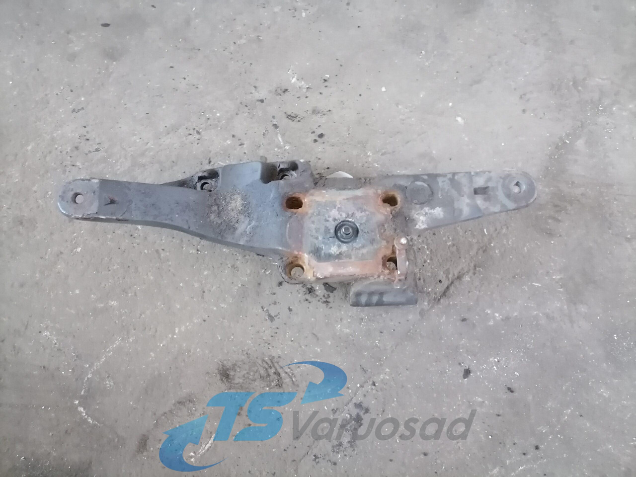 Volvo Volvo drive axle / axle mounting / airbag carrier 20428753 - المحور و قطع الغيار - شاحنة: صور 1 Volvo Volvo drive axle / axle mounting / airbag carrier 20428753 - المحور و قطع الغيار - شاحنة: صور 1