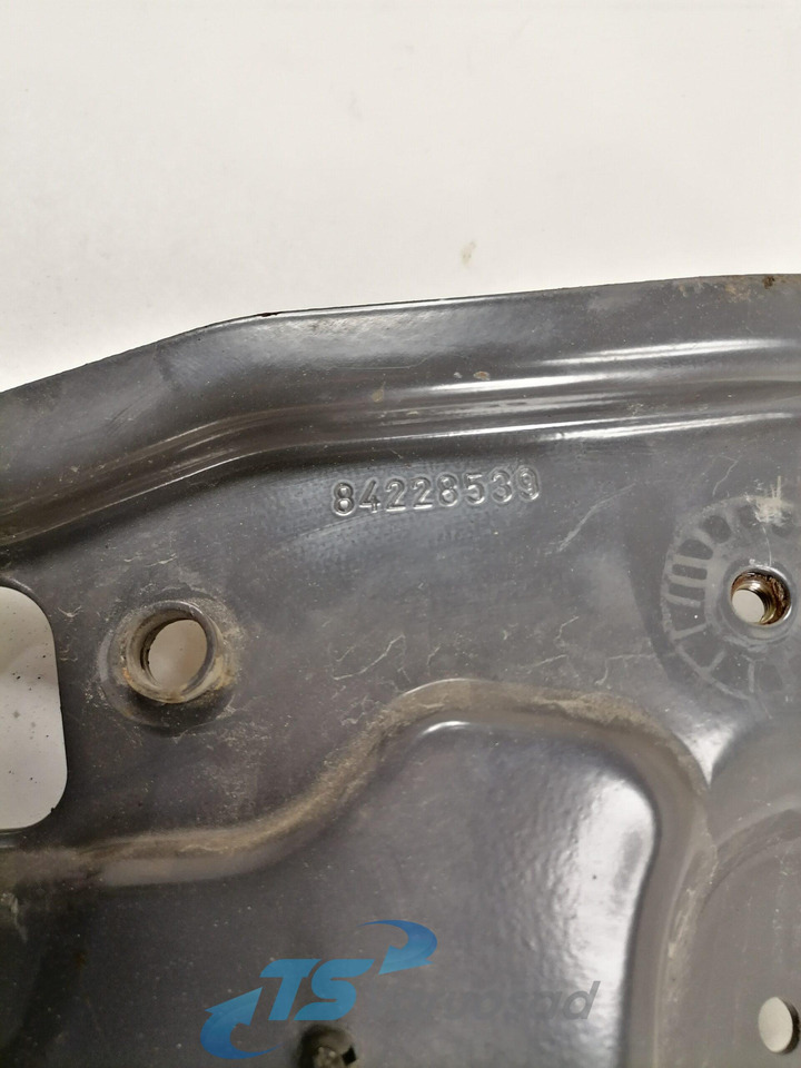 Volvo light bracket 84228539 - أضواء - شاحنة: صور 3 Volvo light bracket 84228539 - أضواء - شاحنة: صور 3