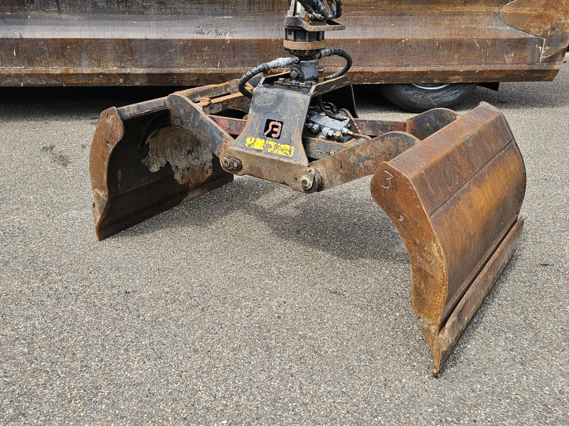 DAF TATRA 6X6 / T158/II / 2 SIDE TIPPER - HMF Z CRANE - قلابات, شاحنة كرين: صور 5 DAF TATRA 6X6 / T158/II / 2 SIDE TIPPER - HMF Z CRANE - قلابات, شاحنة كرين: صور 5