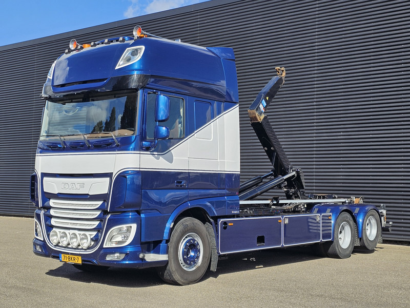 DAF XF 530 SSC 6x2 VDL HOOKLIFT 660 cm - شاحنة ذات الخطاف: صور 1 DAF XF 530 SSC 6x2 VDL HOOKLIFT 660 cm - شاحنة ذات الخطاف: صور 1