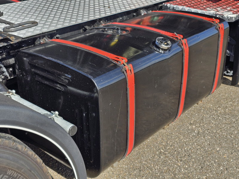 Scania R164.580 V8 / MANUAL / RETARDER / TOPLINE - شاحنة جرار: صور 3 Scania R164.580 V8 / MANUAL / RETARDER / TOPLINE - شاحنة جرار: صور 3