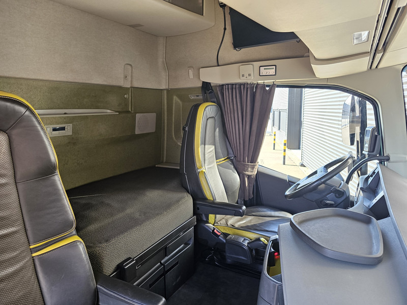 Volvo FH 16 650 / 6x2/ RETARDER / FULL AIR / NL-TRUCK - شاحنة جرار: صور 2 Volvo FH 16 650 / 6x2/ RETARDER / FULL AIR / NL-TRUCK - شاحنة جرار: صور 2