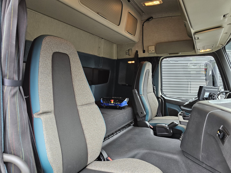 شاحنات مسطحة, شاحنة كرين Volvo FM500 / 6x2 / HMF 32TM / KRAN / CRANE: صور 14 شاحنات مسطحة, شاحنة كرين Volvo FM500 / 6x2 / HMF 32TM / KRAN / CRANE: صور 14