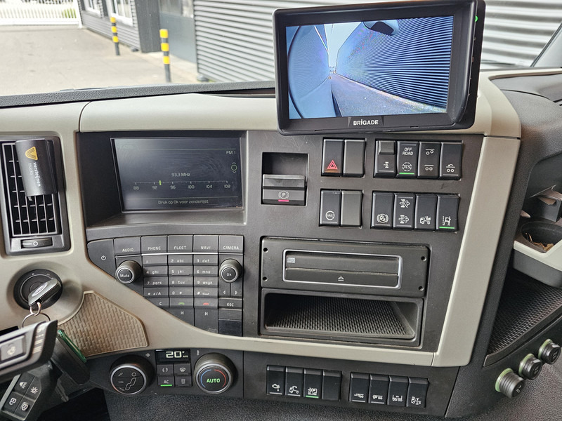 شاحنات مسطحة, شاحنة كرين Volvo FM500 / 6x2 / HMF 32TM / KRAN / CRANE: صور 15 شاحنات مسطحة, شاحنة كرين Volvo FM500 / 6x2 / HMF 32TM / KRAN / CRANE: صور 15