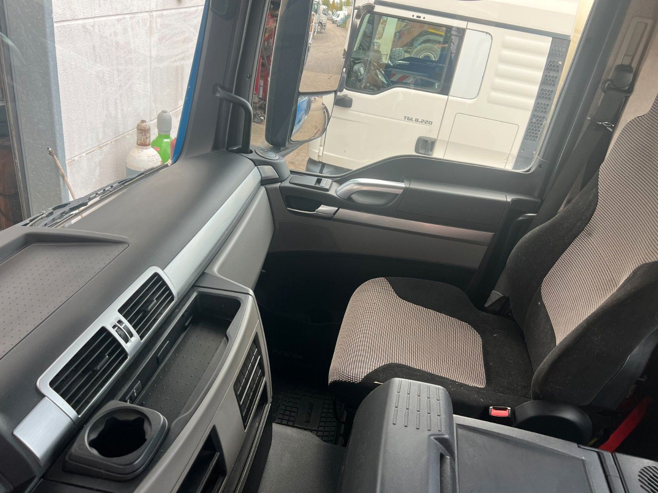 MAN 18.430 4X2 Meiller 3. Seitenkipper Top Zustand - قلابات: صور 4 MAN 18.430 4X2 Meiller 3. Seitenkipper Top Zustand - قلابات: صور 4