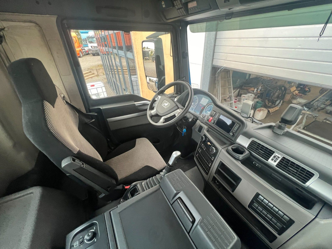 MAN 18.430 4X2 Meiller 3. Seitenkipper Top Zustand - قلابات: صور 5 MAN 18.430 4X2 Meiller 3. Seitenkipper Top Zustand - قلابات: صور 5