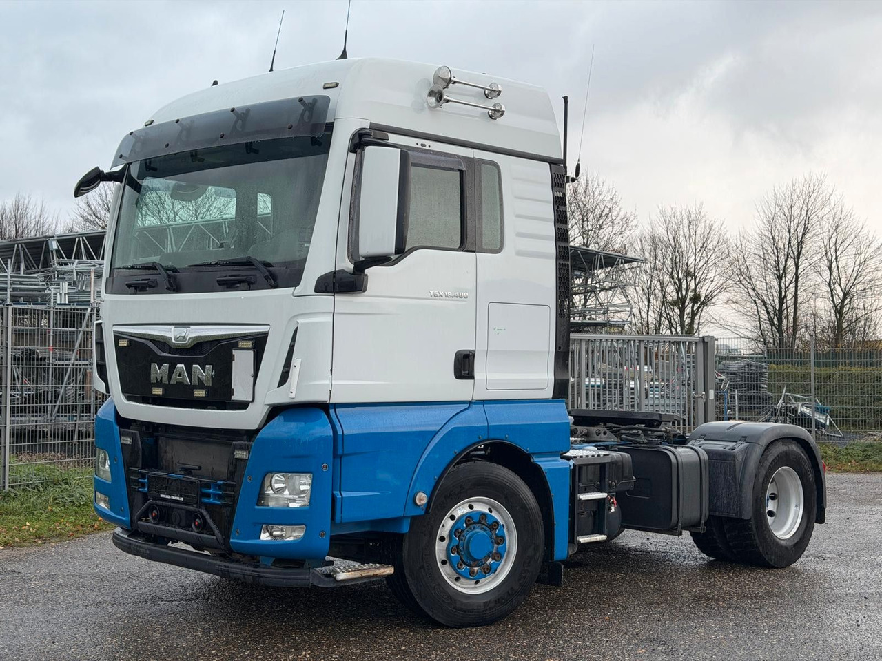 MAN 18.480 4x4 Hydro Drive | Stand-Klima | Kipphydr. - شاحنة جرار: صور 1 MAN 18.480 4x4 Hydro Drive | Stand-Klima | Kipphydr. - شاحنة جرار: صور 1