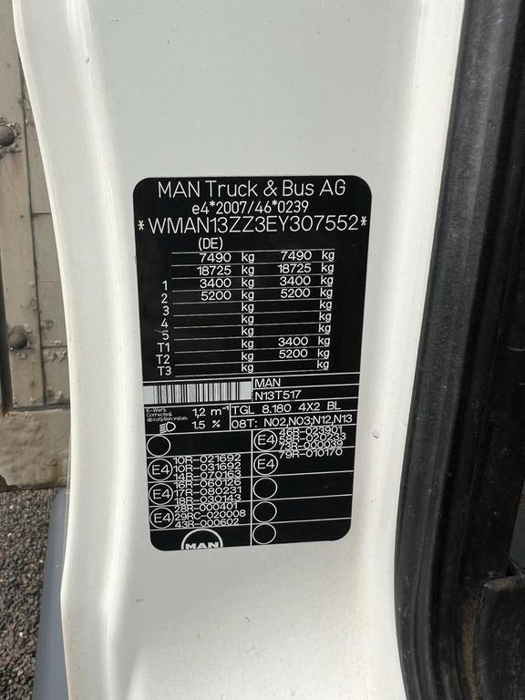 MAN 8.180 4X2 offene Pritsche MAN 8.180 4X2 offene Pritsche - الشاحنات الصغيرة المسطحة: صور 3 MAN 8.180 4X2 offene Pritsche MAN 8.180 4X2 offene Pritsche - الشاحنات الصغيرة المسطحة: صور 3