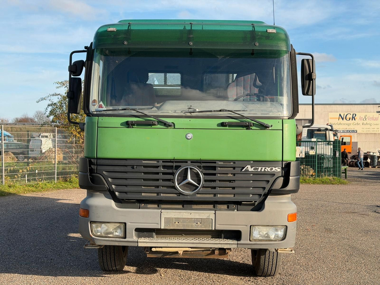 Mercedes-Benz 2643 6x4 Meiller 3S. Kipper Bordmatik | Blatt/Bl - قلابات: صور 3 Mercedes-Benz 2643 6x4 Meiller 3S. Kipper Bordmatik | Blatt/Bl - قلابات: صور 3