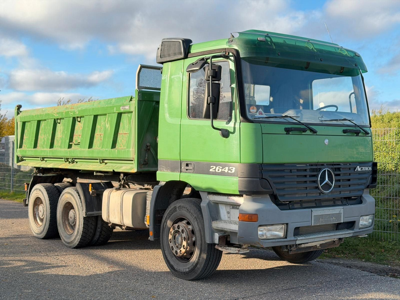 Mercedes-Benz 2643 6x4 Meiller 3S. Kipper Bordmatik | Blatt/Bl - قلابات: صور 4 Mercedes-Benz 2643 6x4 Meiller 3S. Kipper Bordmatik | Blatt/Bl - قلابات: صور 4