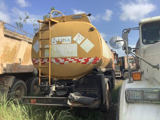 MAN 33.414-V20 - شاحنة صهريج: صور 3 MAN 33.414-V20 - شاحنة صهريج: صور 3