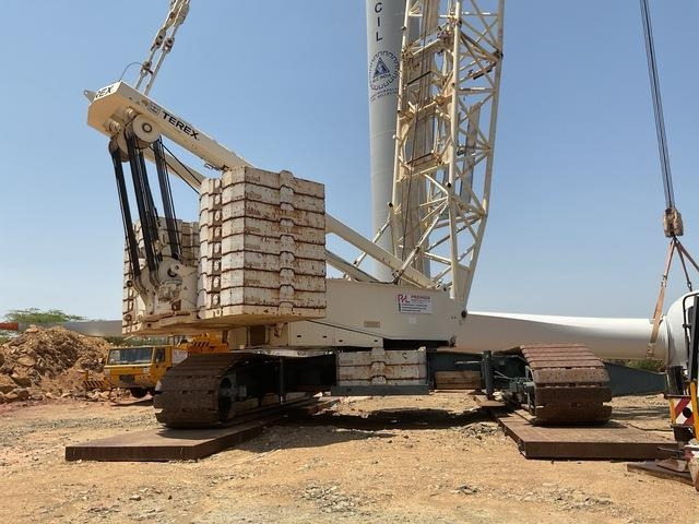 Terex Demag CC2800-1 - رافعة مجنزرة: صور 3 Terex Demag CC2800-1 - رافعة مجنزرة: صور 3