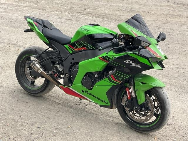 Kawasaki Ninja ZX10R - دراجة بخارية: صور 4 Kawasaki Ninja ZX10R - دراجة بخارية: صور 4