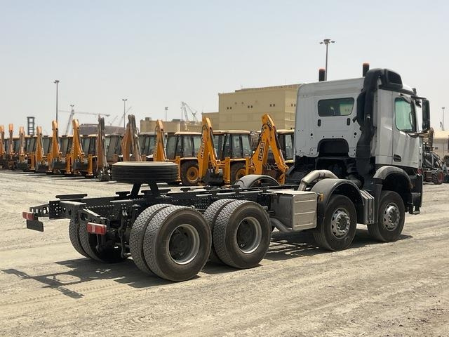 Mercedes-Benz Arocs 4240 - الشاسيه شاحنة: صور 3 Mercedes-Benz Arocs 4240 - الشاسيه شاحنة: صور 3
