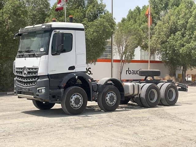 Mercedes-Benz Arocs 4240 - الشاسيه شاحنة: صور 1 Mercedes-Benz Arocs 4240 - الشاسيه شاحنة: صور 1