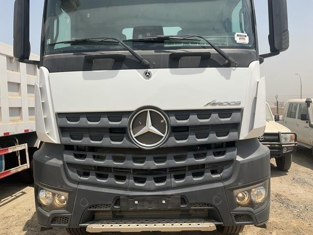الشاسيه شاحنة Mercedes-Benz Arocs 4240: صور 9