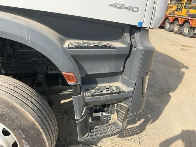 الشاسيه شاحنة Mercedes-Benz Arocs 4240: صور 18