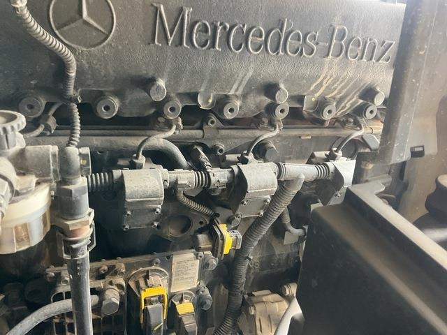 الشاسيه شاحنة Mercedes-Benz Arocs 4240: صور 23