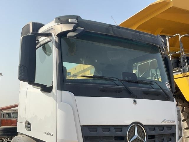 الشاسيه شاحنة Mercedes-Benz Arocs 4240: صور 12