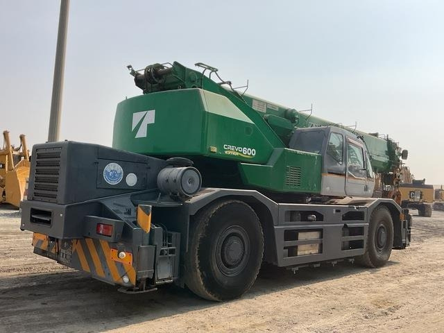 Tadano TR600N - رافعة الطرق الوعرة: صور 2 Tadano TR600N - رافعة الطرق الوعرة: صور 2