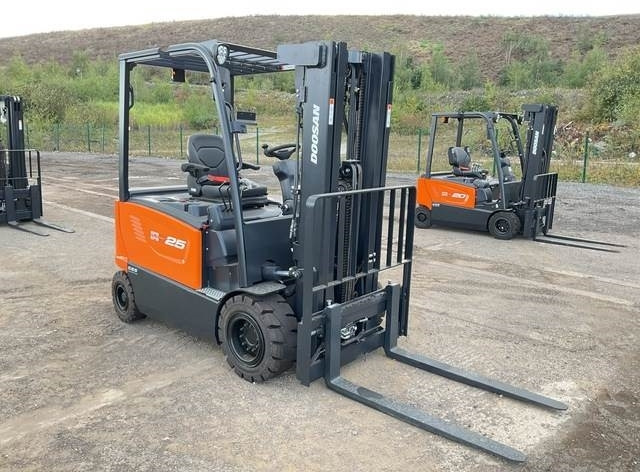 Doosan B25X-7 PLUS - رافعة شوكية كهربائية: صور 4 Doosan B25X-7 PLUS - رافعة شوكية كهربائية: صور 4