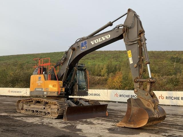 Volvo ECR355EL - حفارات زحافة: صور 4 Volvo ECR355EL - حفارات زحافة: صور 4