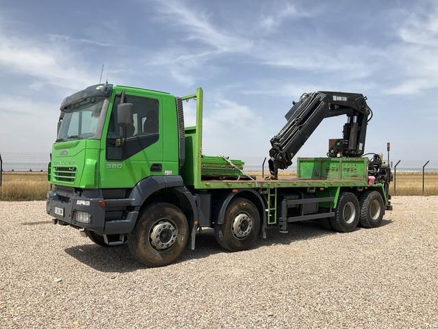 Iveco Trakker 380 - شاحنة كرين: صور 1 Iveco Trakker 380 - شاحنة كرين: صور 1