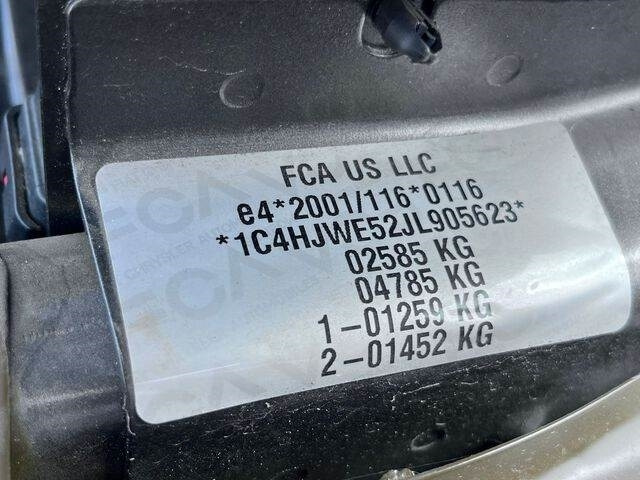 Jeep Wrangler JK Command - سيارة دفع رباعي: صور 5 Jeep Wrangler JK Command - سيارة دفع رباعي: صور 5