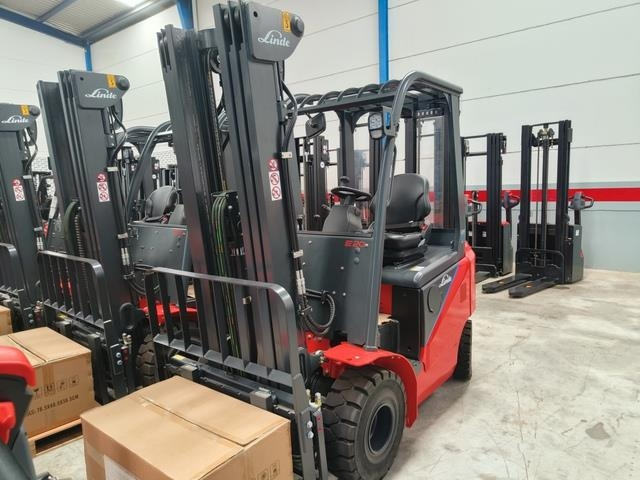 Linde E20 PBHP-01 - رافعة شوكية كهربائية: صور 2 Linde E20 PBHP-01 - رافعة شوكية كهربائية: صور 2