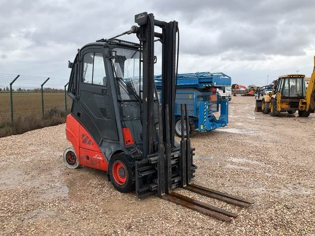 Linde H30T-01 - رافعة شوكية تعمل بالغاز: صور 5 Linde H30T-01 - رافعة شوكية تعمل بالغاز: صور 5
