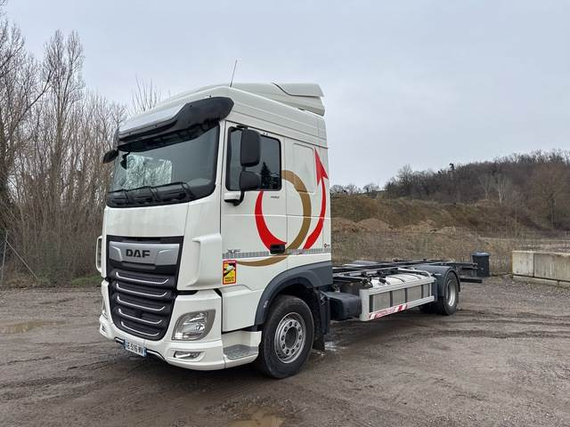 DAF XF450 - شاحنات الحاويات / جسم علوي قابل للتغيير شاحنة: صور 1 DAF XF450 - شاحنات الحاويات / جسم علوي قابل للتغيير شاحنة: صور 1