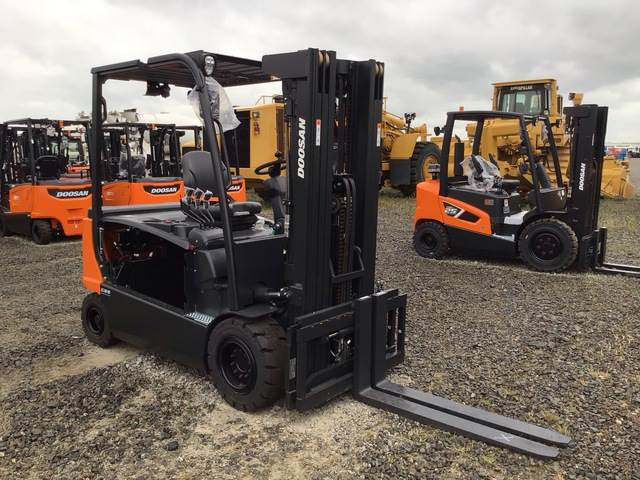 Doosan B35X-7 PLUS - رافعة شوكية كهربائية: صور 4 Doosan B35X-7 PLUS - رافعة شوكية كهربائية: صور 4