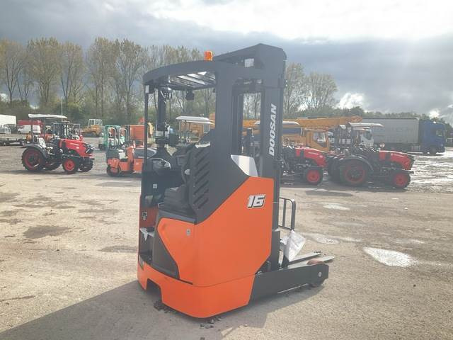 Doosan BR16JW-9 - شاحنة مناولة: صور 3 Doosan BR16JW-9 - شاحنة مناولة: صور 3