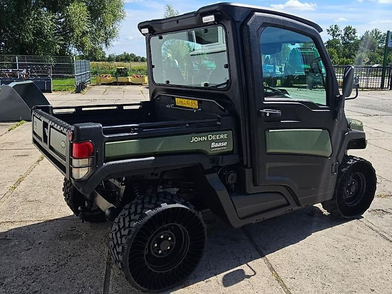John Deere Gator XUV 865M - جرار: صور 5 John Deere Gator XUV 865M - جرار: صور 5