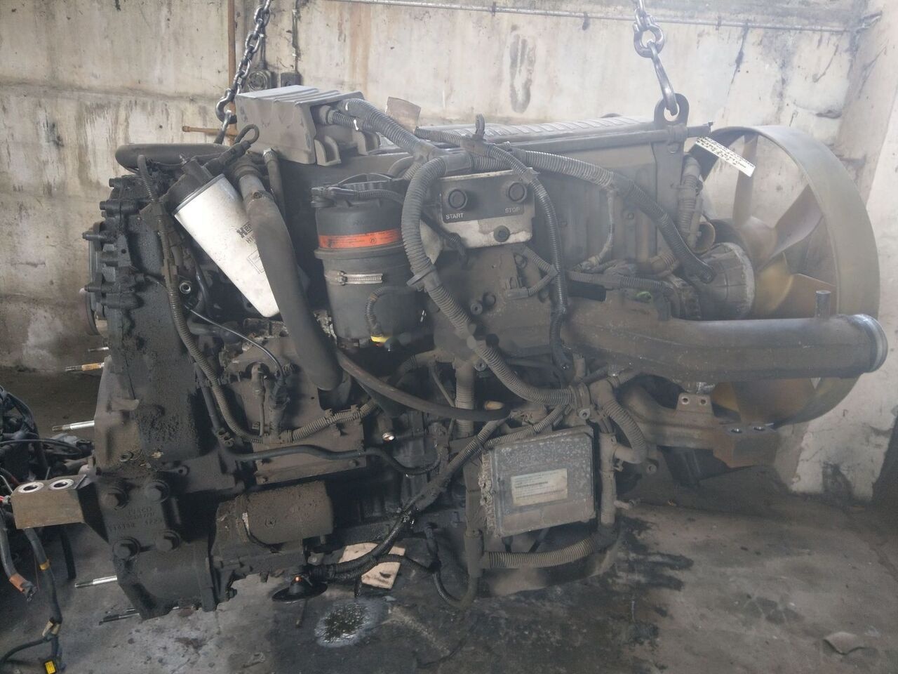 IVECO Cursor 8 F2BE0681F - المحرك - شاحنة: صور 2 IVECO Cursor 8 F2BE0681F - المحرك - شاحنة: صور 2