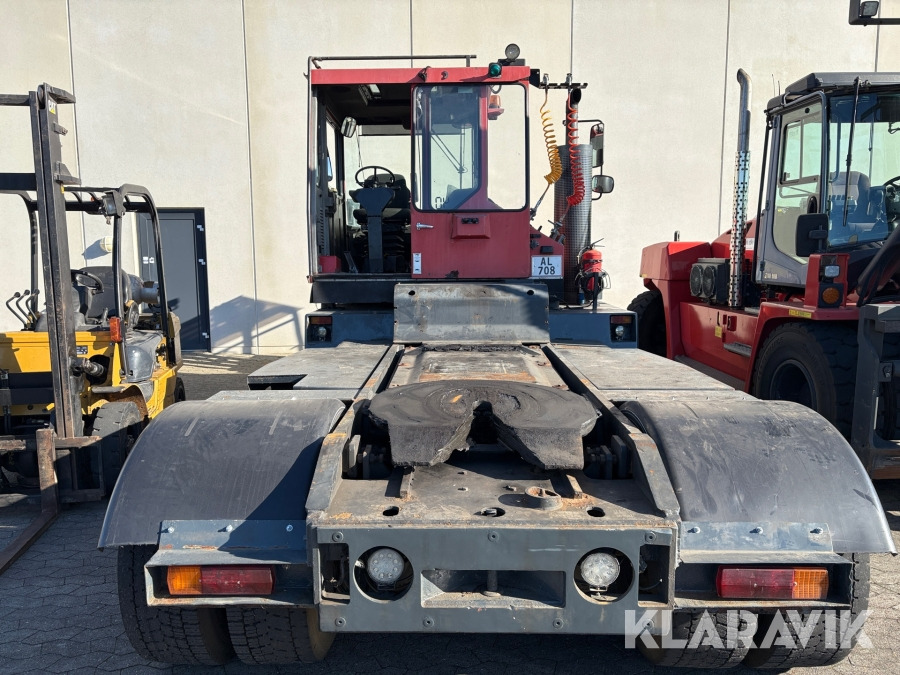 Terminaltraktor Kalmar - جرارات صالات المطارات: صور 4 Terminaltraktor Kalmar - جرارات صالات المطارات: صور 4