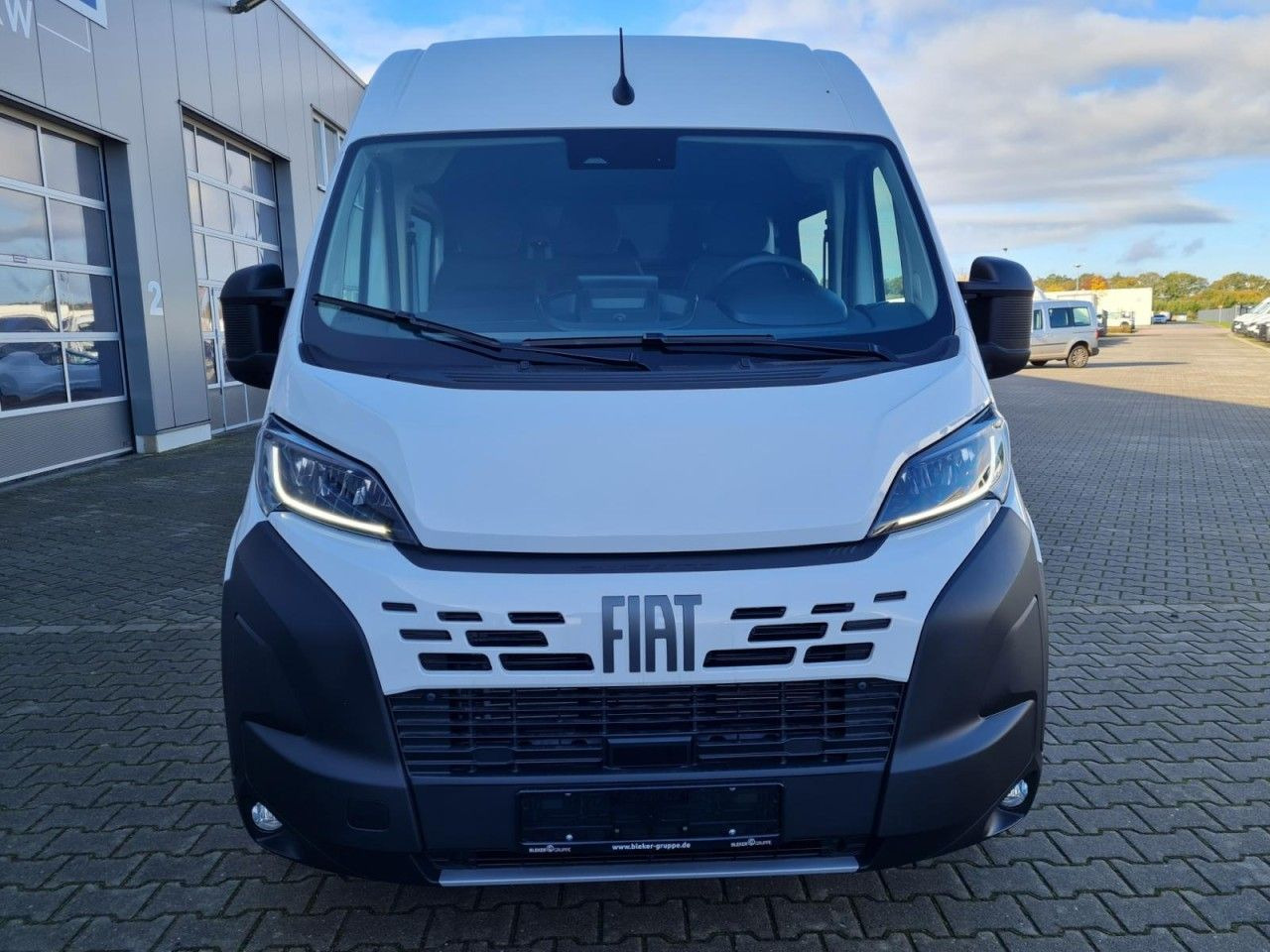 Fiat Ducato 35 Kasten Doka 6-Sitze L3H2 AG KLIMA Navi - فان, الشاحنات الصغيرة كابينة مزدوجة: صور 2 Fiat Ducato 35 Kasten Doka 6-Sitze L3H2 AG KLIMA Navi - فان, الشاحنات الصغيرة كابينة مزدوجة: صور 2