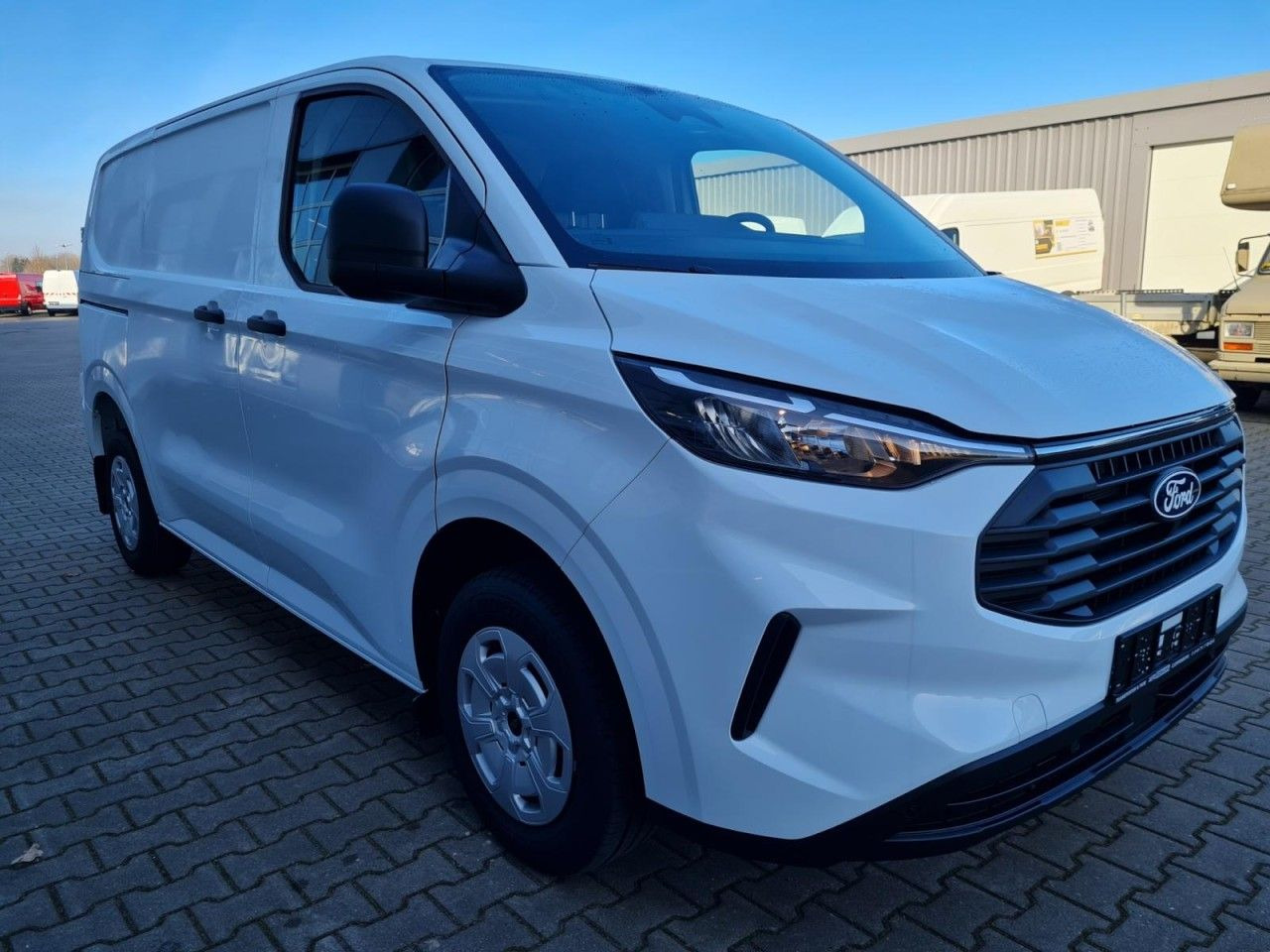Ford Custom Kasten L1 Trend KLIMA KAMERA PDC TEMPOMAT - فان المدمجة: صور 3 Ford Custom Kasten L1 Trend KLIMA KAMERA PDC TEMPOMAT - فان المدمجة: صور 3