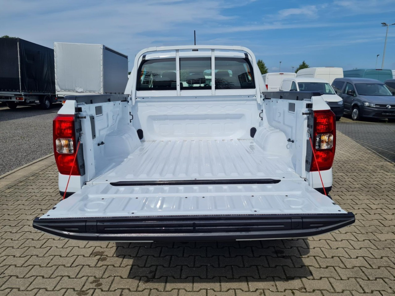 Ford Ranger Doka 2.0 Ecoblue XL 4x4 KLIMA KAMERA TEMPOMAT - شاحنة البيك أب, الشاحنات الصغيرة كابينة مزدوجة: صور 5 Ford Ranger Doka 2.0 Ecoblue XL 4x4 KLIMA KAMERA TEMPOMAT - شاحنة البيك أب, الشاحنات الصغيرة كابينة مزدوجة: صور 5