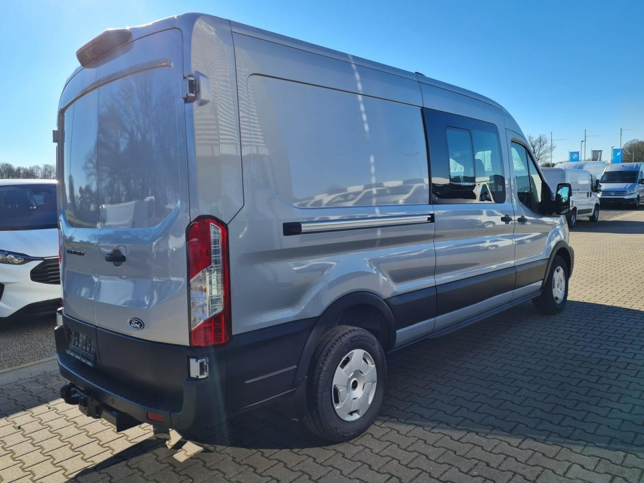 Ford Transit 35 Kasten TDCi Doka Mixto L3 Trend AHK - فان: صور 4 Ford Transit 35 Kasten TDCi Doka Mixto L3 Trend AHK - فان: صور 4
